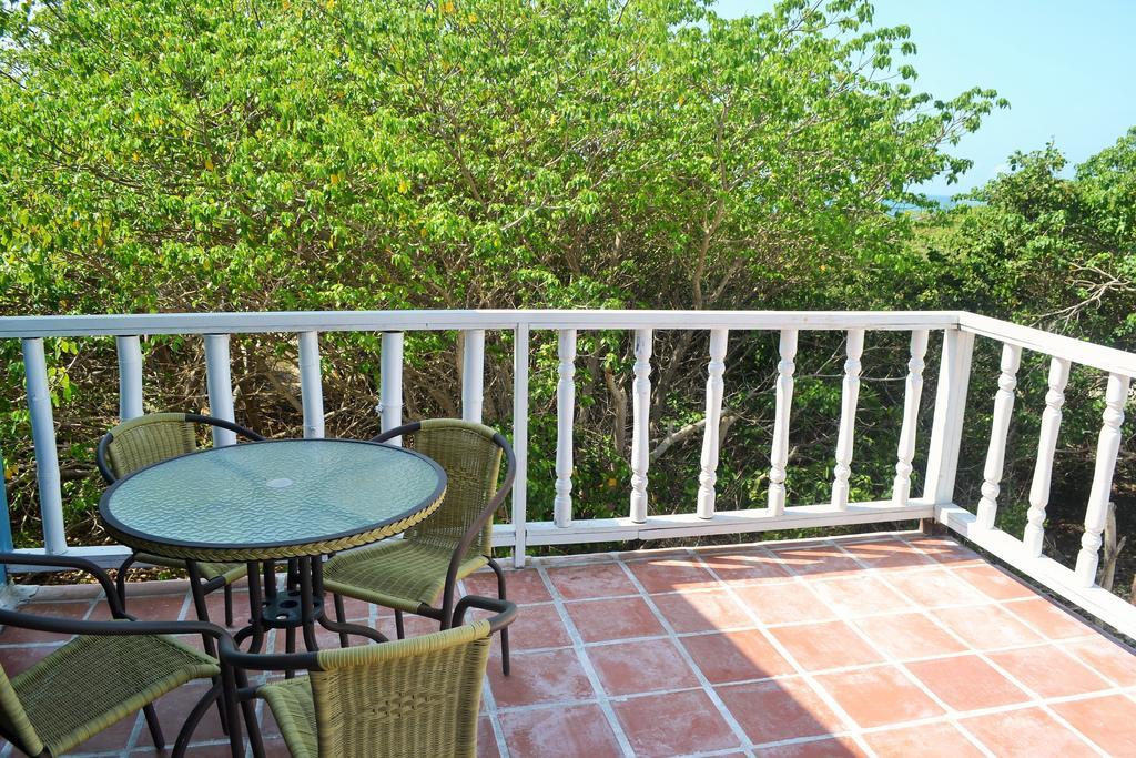 The Isabela Beach House Puerto Villamil Kültér fotó