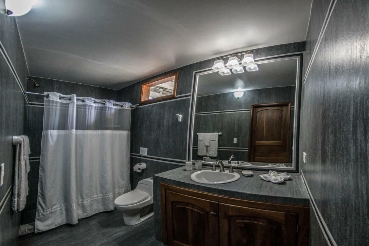 The Isabela Beach House Puerto Villamil Kültér fotó